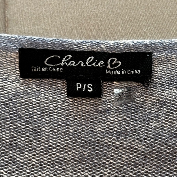 Charlie B, lightweight sweater, yellow and blue, SZ Small, Like New - Picture 3 of 5